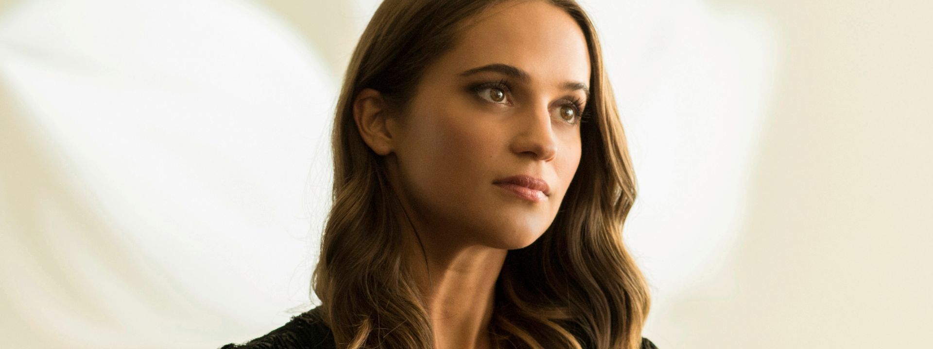 Alicia Vikander